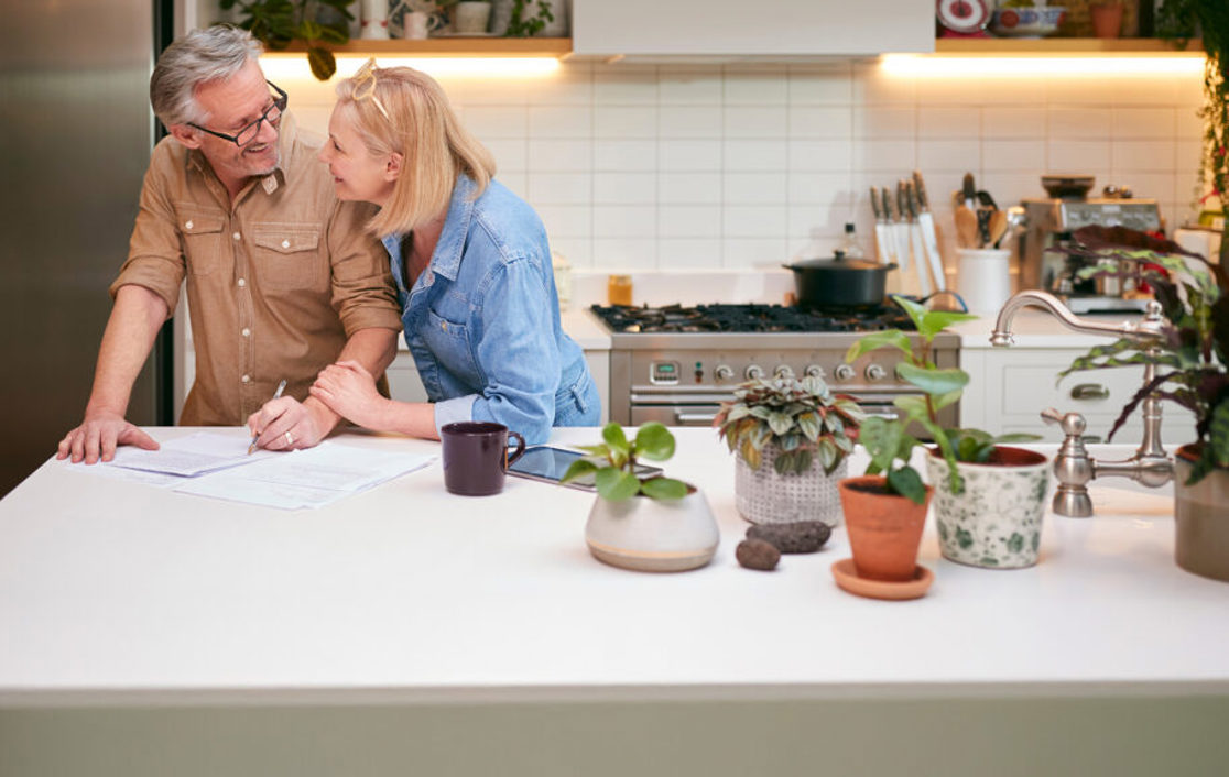 Balancing Retirement Savings When One Partner Earns More